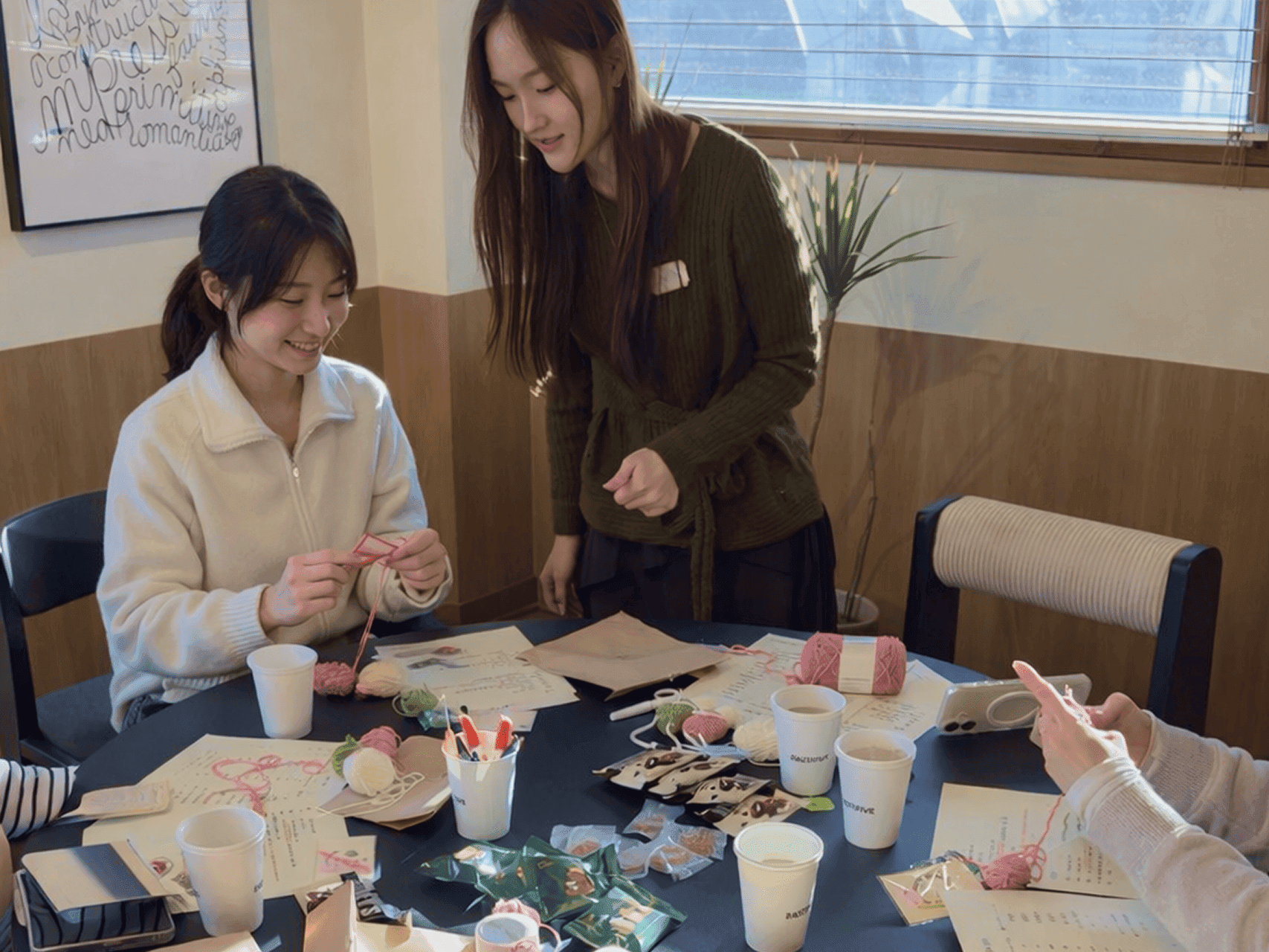 홍대 뜨개 모임 클래스 - 뜨개 작품 만들기